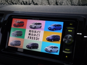 ハイエースバン4型新車　２８００ディーゼルターボ４ＷＤ　ダークプライム