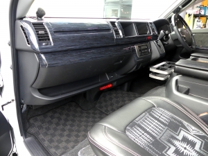 ハイエースワゴンGL  4WD　FD-BOX3　FDClassic丸目換装