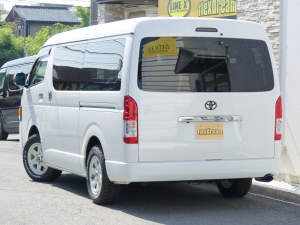 ハイエースワゴン10人乗りワゴン　車中泊できる街乗り仕様車