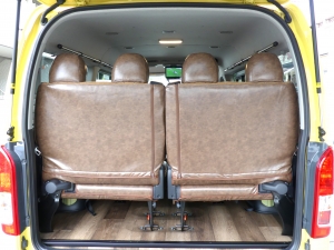 ハイエースワゴン４ＷＤ GL　『FD-BOX2』『FD-classic丸目換装』