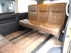 ハイエースワゴン４ＷＤ GL　『FD-BOX2』『FD-classic丸目換装』