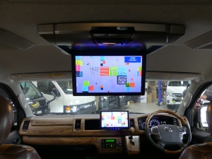 ハイエースワゴン４ＷＤ GL　『FD-BOX2』『FD-classic丸目換装』