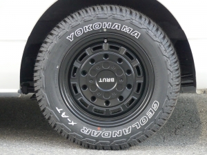 ハイエースバン４ＷＤ　ダークプライム