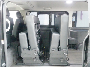 ハイエースバンディーゼル 4WD　フルフラット