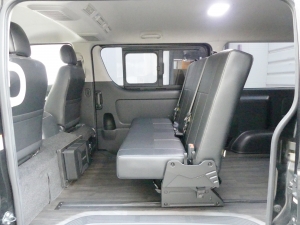 ハイエースバンディーゼル 4WD　フルフラット