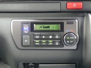 ハイエースバンディーゼル　4WD　ダークプライムⅡ
