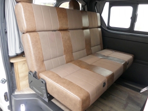 ハイエースバン丸目　FD-BOX