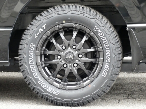 ハイエースバン２ＷＤ　ダークプライム　ベッドキット