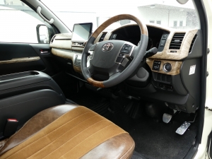 ハイエースバン２ＷＤ S-GL『FD-classic丸目換装』