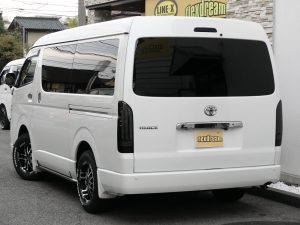 ハイエースワゴン10人乗りワゴン　車中泊できる街乗り仕様車