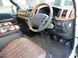 ハイエースバン２WD　S-GL　ベッドキット