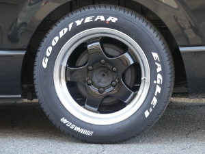 ハイエースバンローダウン　車中泊　フルフラット