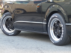ハイエースバンローダウン　車中泊　フルフラット