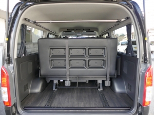 ハイエースバン４ＷＤ　S-GL　8人乗り　