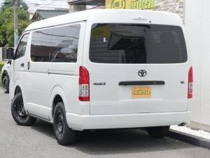 ハイエースワゴン１０人乗り　車中泊できる街乗り仕様車