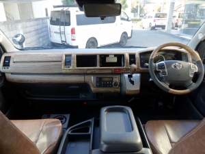 ハイエースワゴン１０人乗り　車中泊できる街乗り仕様車