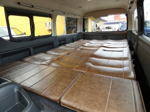 ハイエースワゴン１０人乗り　車中泊できる街乗り仕様車