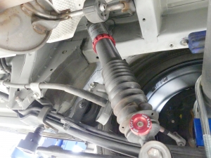 ハイエースバン2WD　ディーゼル　玄武足廻り