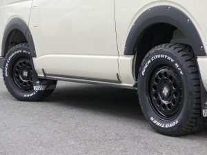 ハイエースバン４ＷＤ S-GL『FD-classic丸目換装』