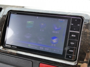 ハイエースバン４ＷＤ　S-GL　ダークプライム　ディーゼル