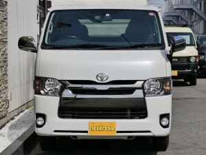 ハイエースＶ４ＷＤ　S-GL　ダークプライム　ディーゼル