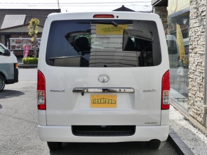 ハイエースバン４ＷＤ　S-GL　ダークプライム　ディーゼル