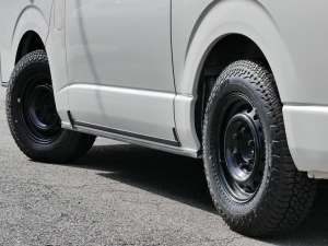 ハイエースバン４ＷＤ　S-GL　ダークプライム　ディーゼル