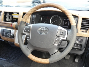 ハイエースバンディーゼル4WD　アースカラーパッケージ：アーバンカーキ