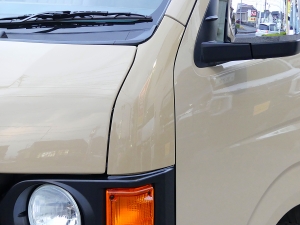 ハイエースバンディーゼル2WD　丸目換装
