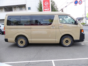 ハイエースバンディーゼル2WD　丸目換装