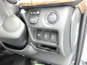 ハイエースバンディーゼル2WD　丸目換装