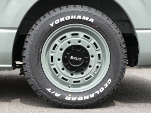 ハイエースバンディーゼル2WD　丸目換装