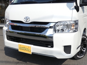 ハイエースバン1オーナー　4WD