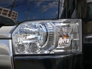 ハイエースバン特別仕様ダークプライムS　ディーゼル4WD