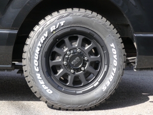 ハイエースバン特別仕様ダークプライムS　ディーゼル4WD