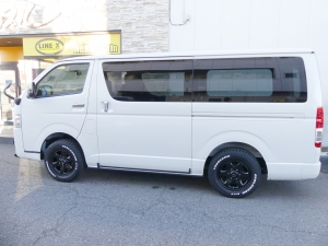 ハイエースバン特別仕様ダークプライムS　ディーゼル4WD