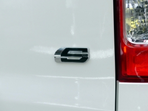 ハイエースバン特別仕様ダークプライムS　ディーゼル4WD