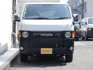 ハイエースバン丸目フェイス　1オーナー