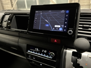 ハイエースワゴンFD-BOX新型　内装架装　車中泊