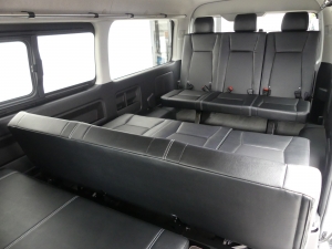 ハイエースワゴン１０人乗り　車中泊できる街乗り仕様車