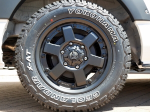 ハイエースバンディーゼル4WD　特別仕様50周年アニバーサリー