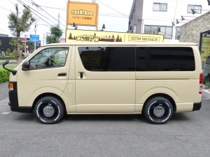 ハイエースバン丸目　オールペイント：ベージュ