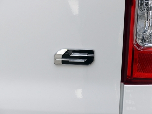 ハイエースバン特別仕様ダークプライムS　ディーゼル4WD