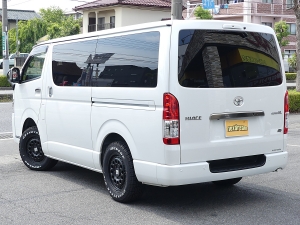 ハイエースバン特別仕様ダークプライムS　ディーゼル4WD