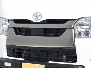 ハイエースバン特別仕様ダークプライムS　ディーゼル4WD