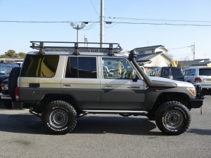 ランクル７０LINE-X　ARB　ARB4X4　リフトアップ