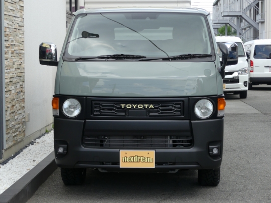 ハイエースＶディーゼル2WD　丸目換装FD-classicカスタム