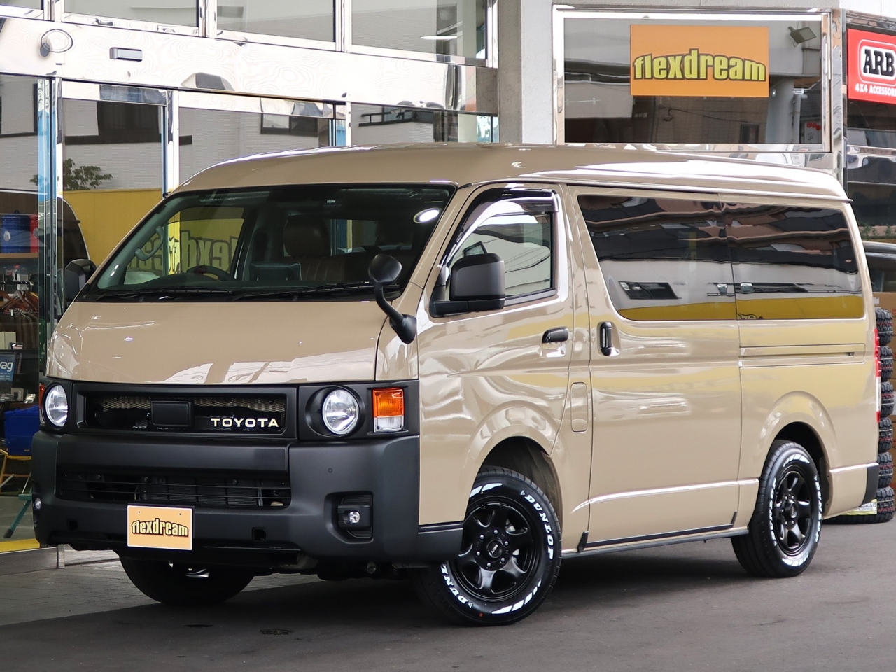 ハイエースバン　４ＷＤ