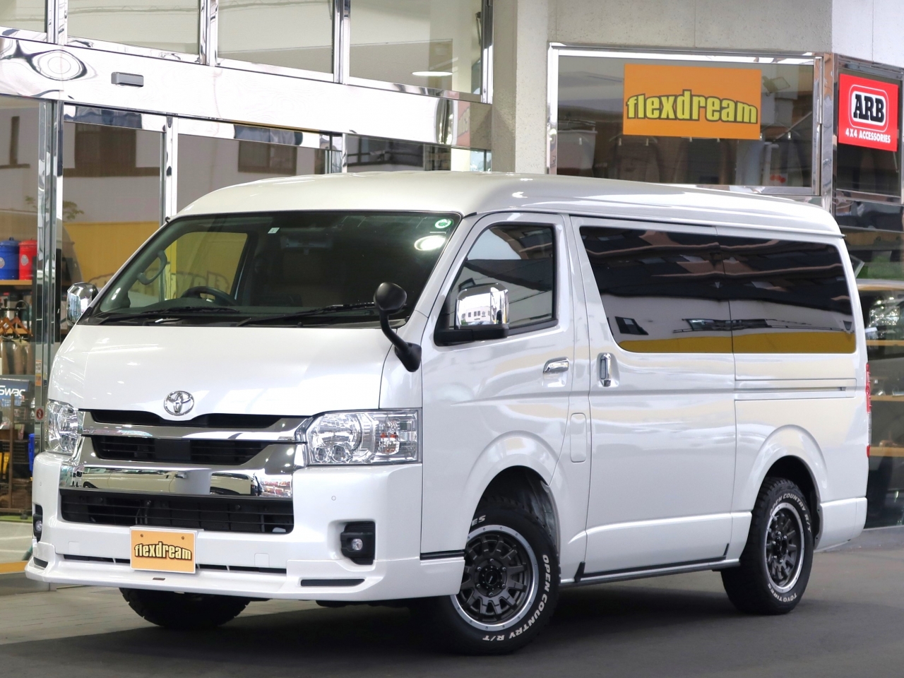 ハイエースワゴン　４ＷＤ