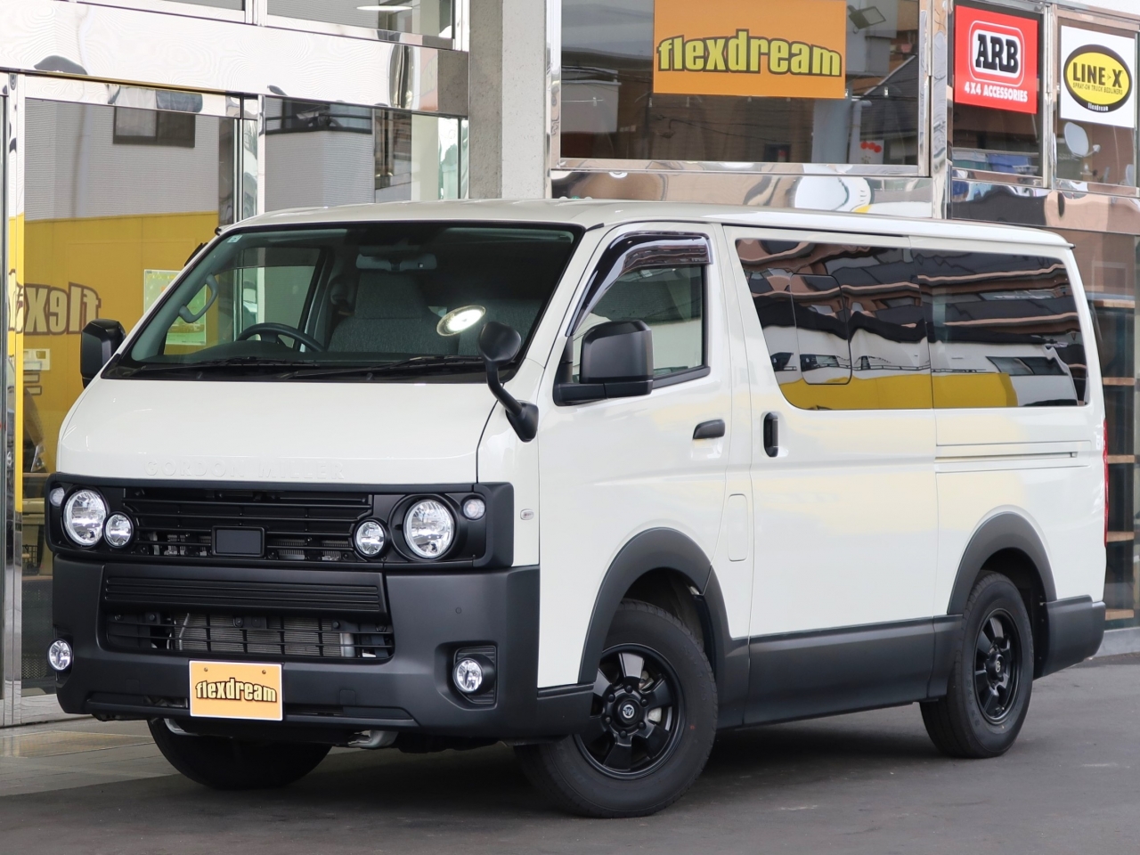 ハイエースバン　２ＷＤ
